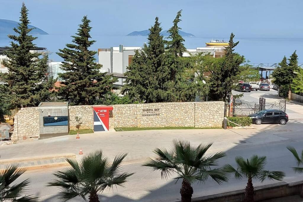 Darla Sea View Apartment Влёра Экстерьер фото