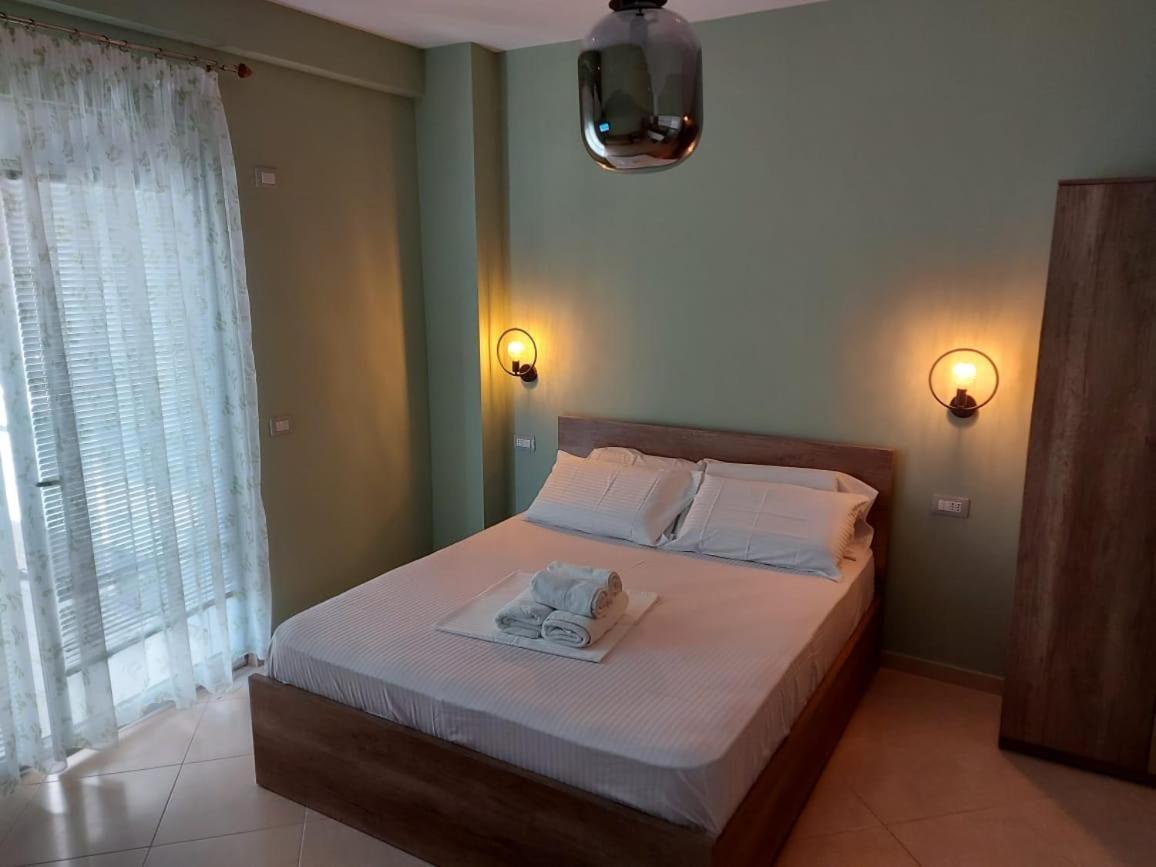Darla Sea View Apartment Влёра Экстерьер фото