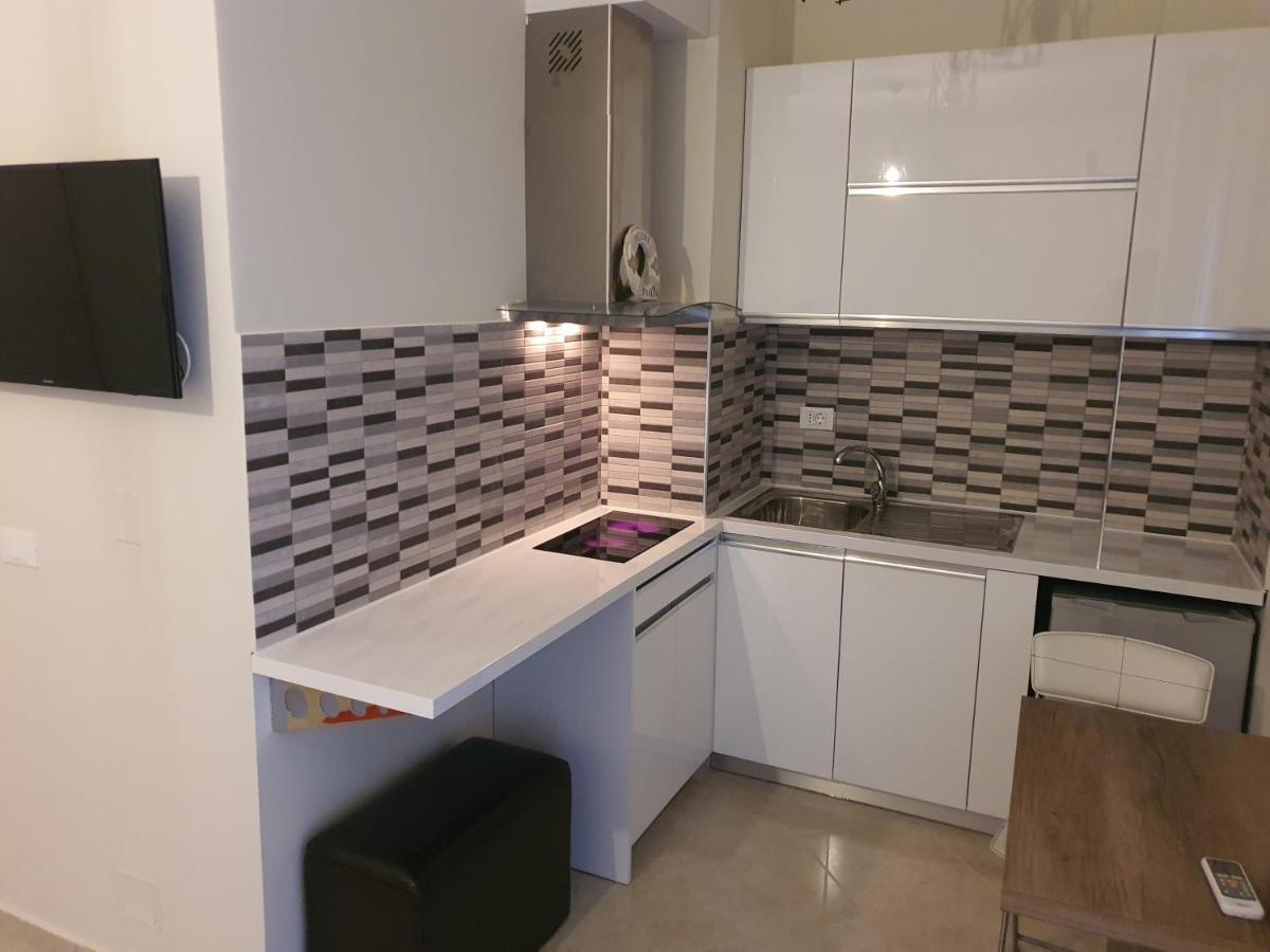 Darla Sea View Apartment Влёра Экстерьер фото